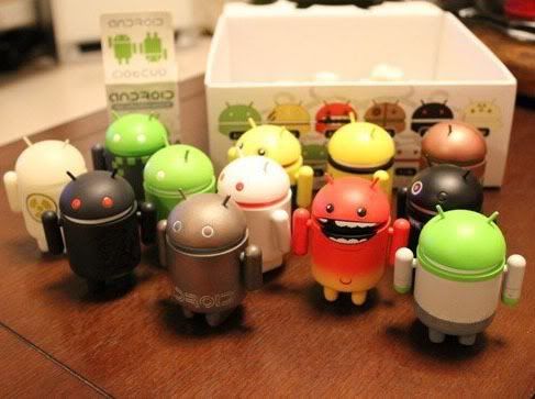 Google_Android_robot_figurines.jpg