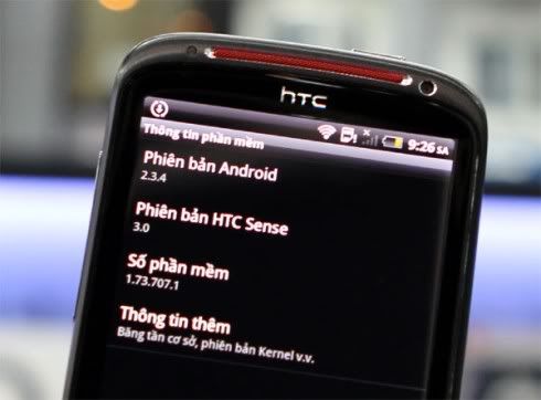 HTC-Sensation-XE-Unbox_20.jpg