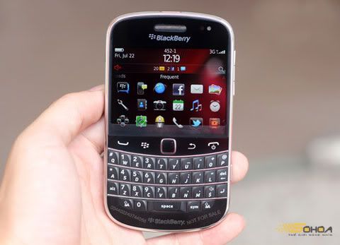 blackberry-bold-9900.jpg