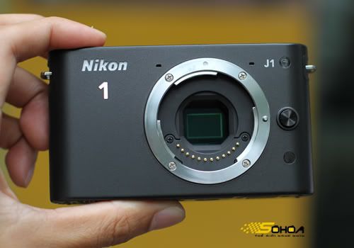 nikon-j1-1.jpg