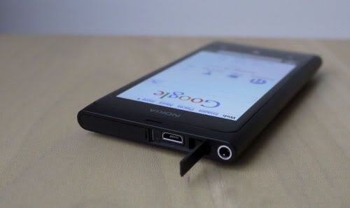 nokia_lumia_800-1.jpg