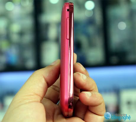 samsung-galaxy-y-pink_5.jpg