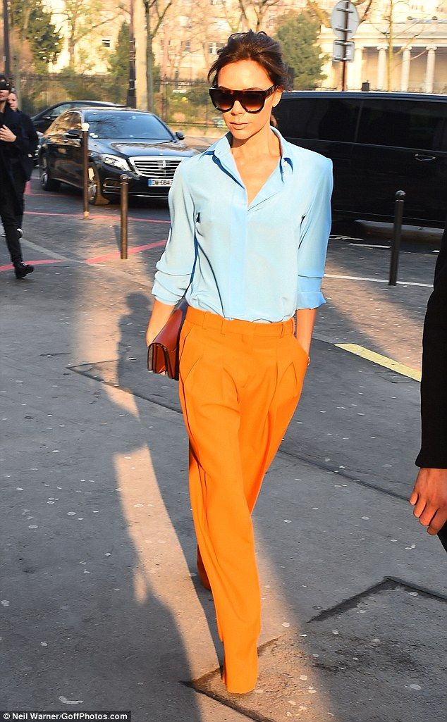  photo 3C6AF8E700000578-4147392-Tangerine_dream_Victoria_teamed_the_flattering_blouse_with_eye_c-a-31_1485177379621_zpsw1pqfped.jpg