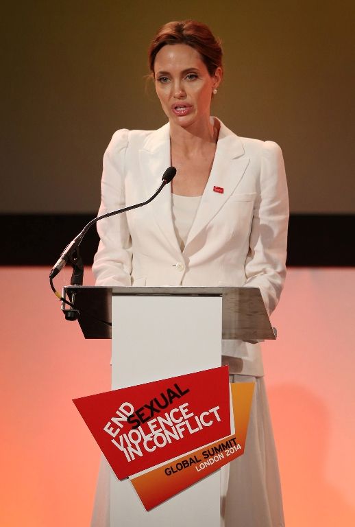 Анджелина Джоли на саммите в Лондоне photo AngelinaJolie-GlobalSummitToEndSexualViolenceInConflict3_zps478cc737.jpg