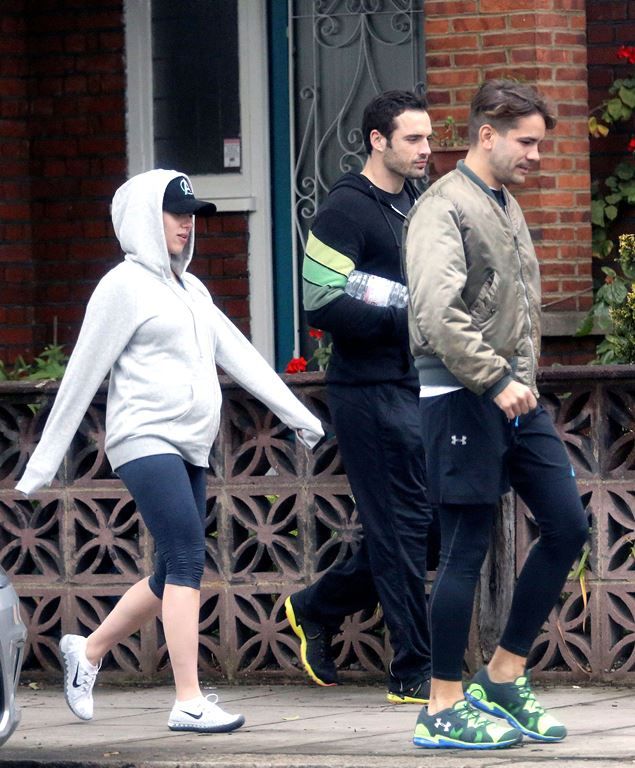  photo scarjobump12_zps552441f5.jpg