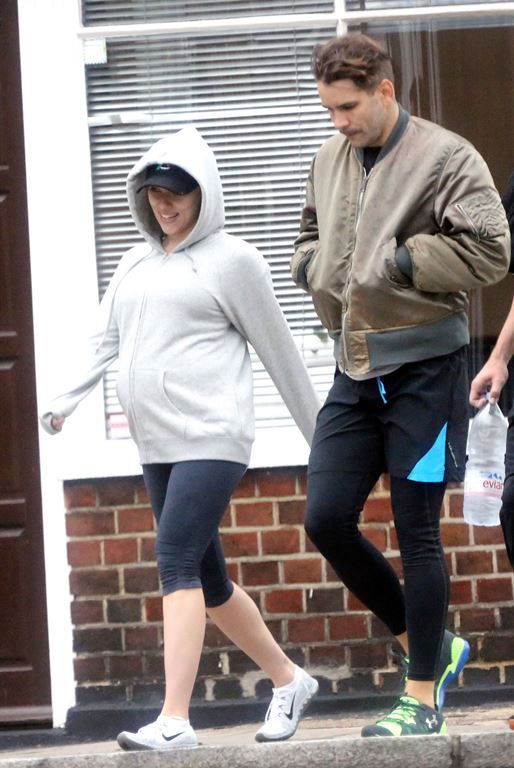  photo scarjobump17_zpsc7889d31.jpg