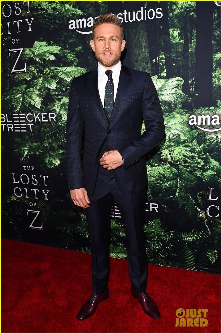  photo charlie-robert-suit-up-for-the-premiere-of-the-lost-city-of-z-01_zpsk42set6a.jpg