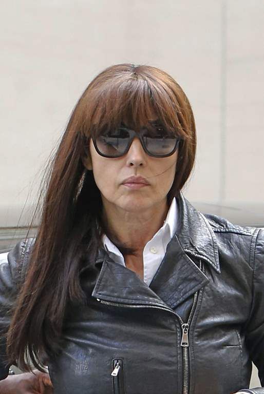  Моника Беллуччи в НЙ photo MonicaBellucci2014-05-03-leavingherhotelinNewYork019_zpsae846583.jpg