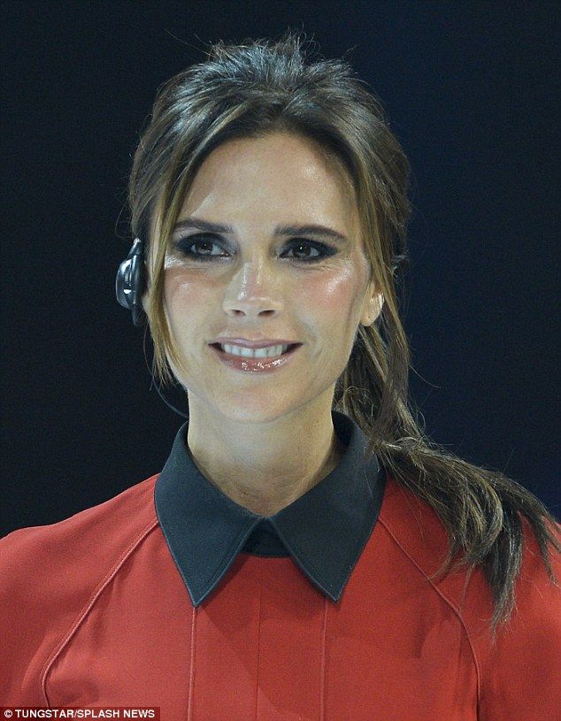  photo article-2346894-1A778E96000005DC-188_634x815_zps6283a556.jpg