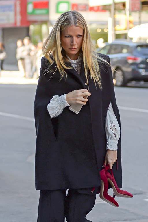  photo Gwyneth Paltrow Is seen out in New York March 18-2016 060_zpsfwjwn9sk.jpg