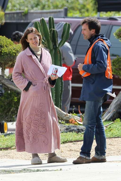 photo Jennifer Garner during some downtime on set of Wakefield in San Pedro March 7-2016 019_zpsoc7a3vqr.jpg