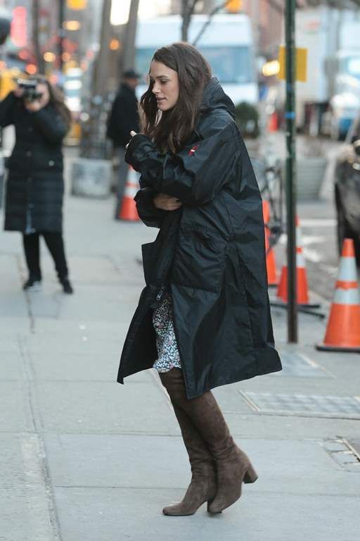  photo Keira Knightley On the set of Collateral Beauty in New York March 1-2016 005_zps0ibmftmw.jpg