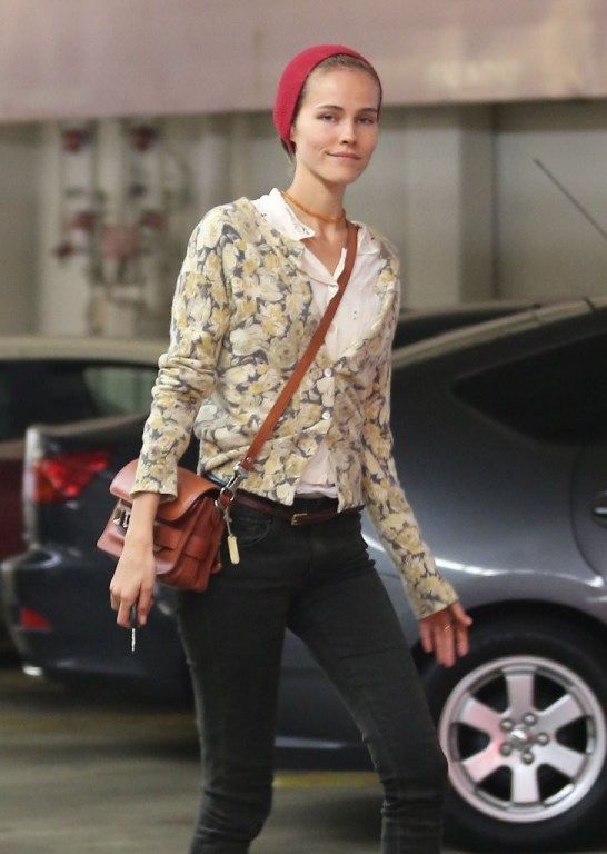  Изабель Лукас в ЛА photo Isabel_Lucas_Isabel_Lucas_Shops_Whole_Foods_QO2xqRjCdsQx_zpsc97cadf7.jpg