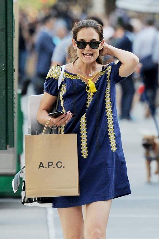  photo Katie_Holmes_Seen_out_shopping_in_Manhattan_July_12-2016_032_zpsk9ic6nkw.jpg