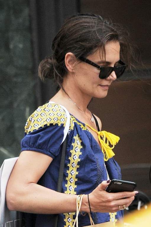  photo Katie_Holmes_Seen_out_shopping_in_Manhattan_July_12-2016_034_zps0iqpudq7.jpg