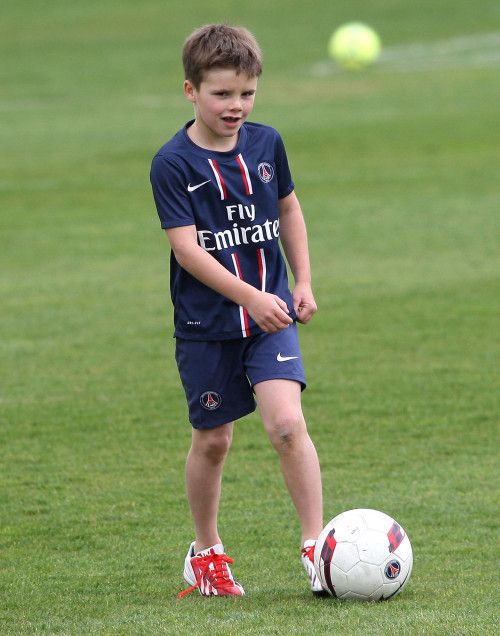 photo FFN_Beckhams_Soccer_CHP_041913_51072433-500x636_zpsf6ca1441.jpg