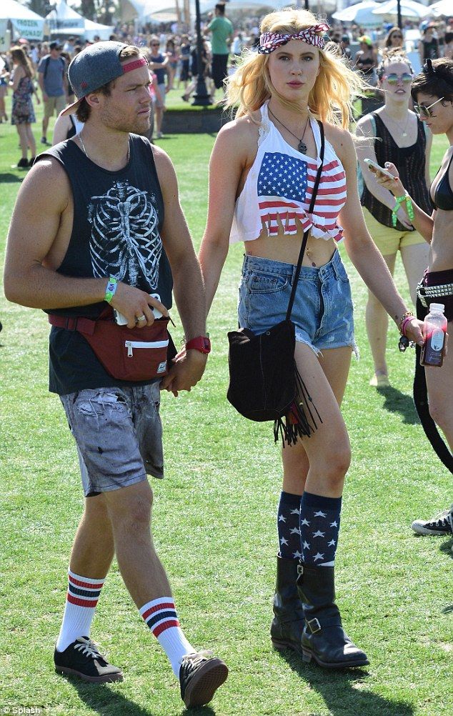  photo article-2308518-194497E4000005DC-540_634x1002_zpsa73dc07a.jpg