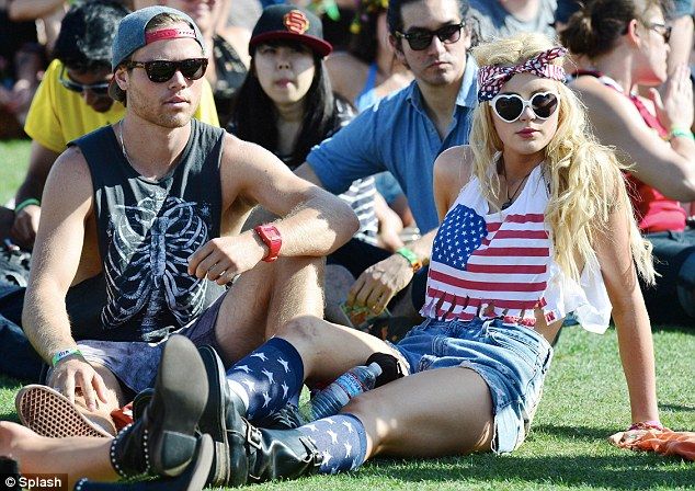 photo article-2308518-19449818000005DC-823_634x448_zpsed6c2a19.jpg