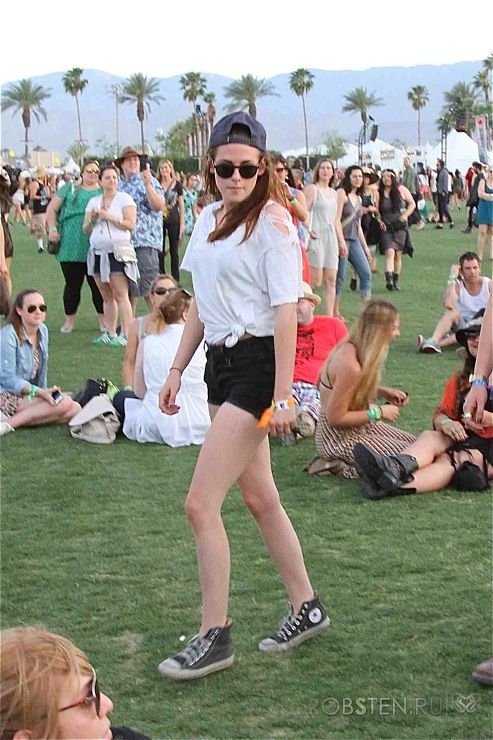 2013 Coachella Valley Music and Arts Festival photo 127847-69e67-66776779-m750x740-ub763f_zpse2c2f644.jpg