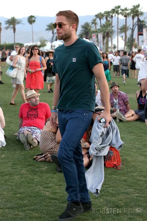 2013 Coachella Valley Music and Arts Festival photo 127847-90bea-66776403-m750x740-uac38e_zps9da9e72a.jpg