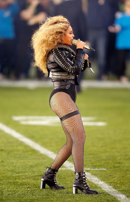  photo Beyonce Knowles - At Pepsi Super Bowl 50 Halftime Show in Santa Clara - 07022016_002_zpsmlwogfi9.jpg