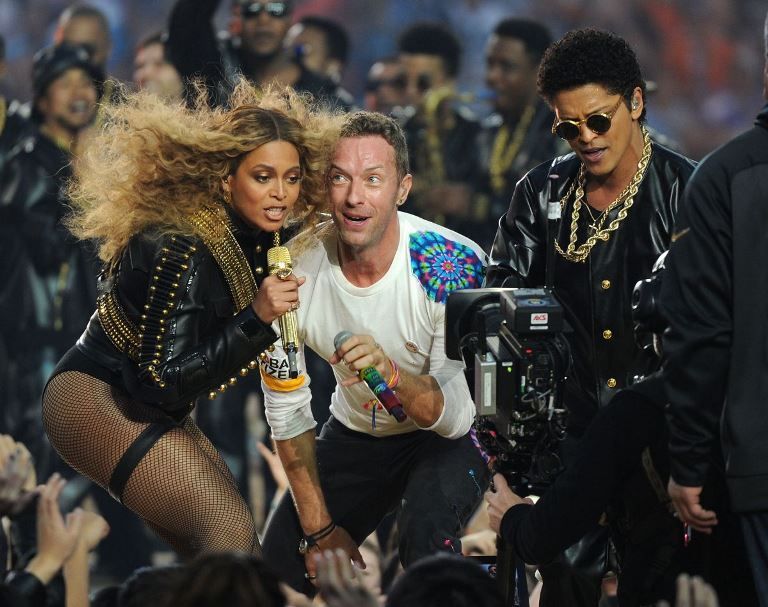  photo Beyonce Knowles - At Pepsi Super Bowl 50 Halftime Show in Santa Clara - 07022016_038_zps6h6rqi1g.jpg