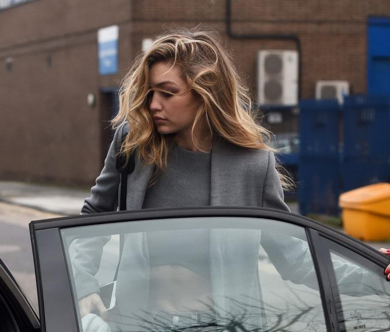  photo Gigi Hadid - Leaving a Photo Studio in London - 21122015_009_zpska9iyld8.jpg