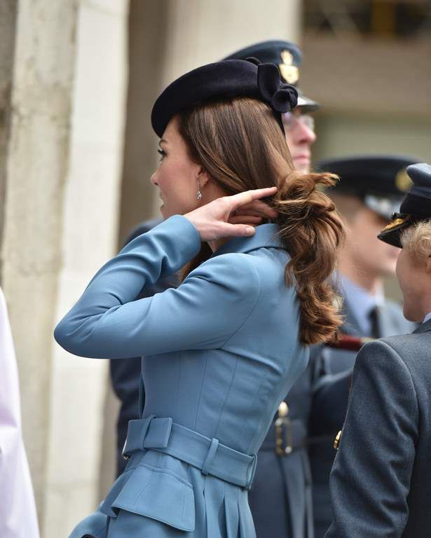  photo Kate_Middleton_Seen_at_75th_anniversary_of_the_RAF_Air_Cadets_February_7-2016_011_zpso0nzuu4f.jpg