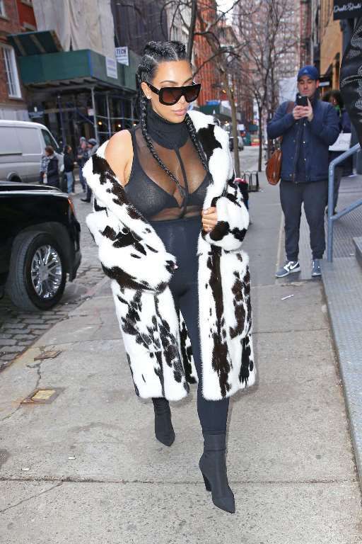  photo Kim Kardashian - Out in NYC - 10022016_003_zpspyftjyjm.jpg