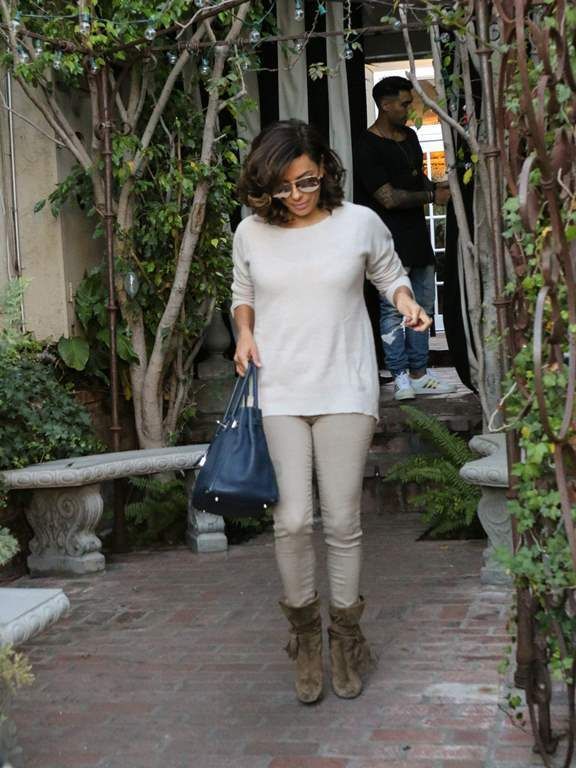  photo eva-longoria-is-seen-out-and-about-in-los-angeles-on-new-years-eve-december-312015-x6-1_zps0qgbkpz6.jpg