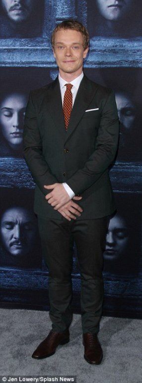 photo 330BC79000000578-3533291-Ready_for_his_close_up_Alfie_Allen_29_did_a_modern_take_on_mensw-a-31_1460354954576_zps9n9adz1j.jpg