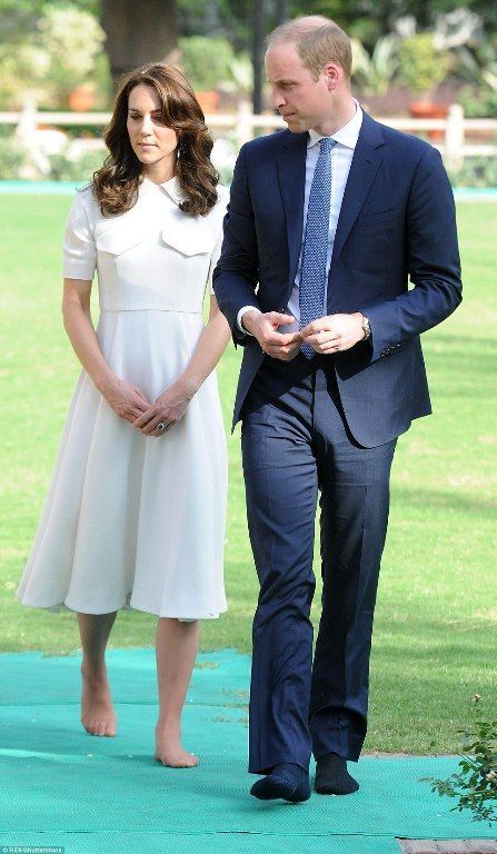  photo 330FD51A00000578-3533978-William_and_Kate_touring_the_museum_housed_in_Old_Birla_House_De-a-40_1460386010678_zps2n1xwssx.jpg