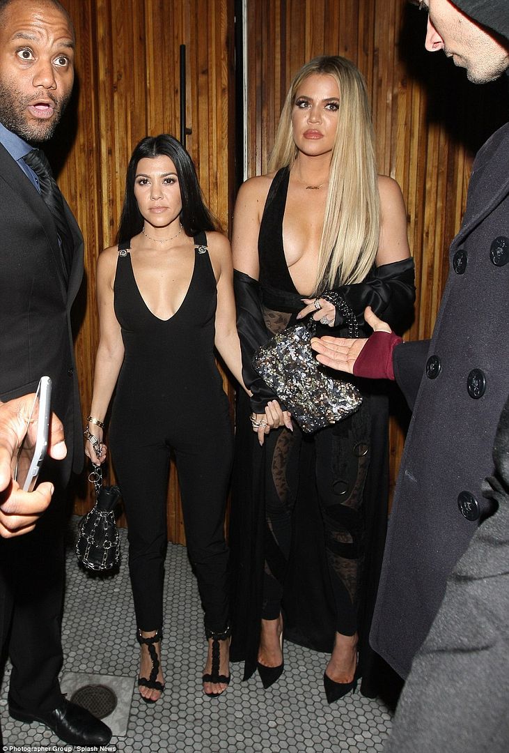  photo 33A6E73900000578-3565193-Mixing_it_up_Kourtney_left_and_Khloe_Kardashian_showed_off_their-a-87_1461939177026_zpsi7f4knfq.jpg