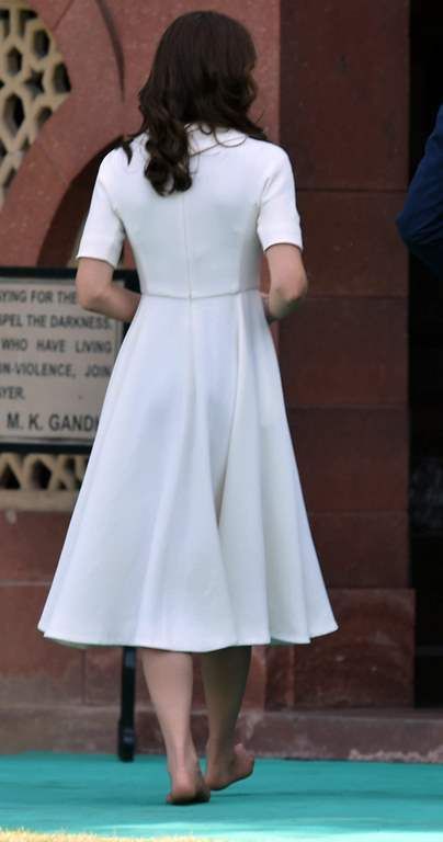  photo Kate Middleton Seen at Gandhi Smriti in Delhi India April 11-2016 038_zpspkdqtqqj.jpg