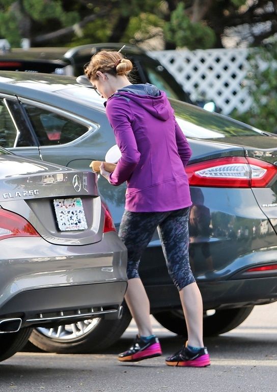  photo ashley-greene-shopping-at-bristol-farms-in-beverly-hills-41116-22_zpsnhihvbow.jpg