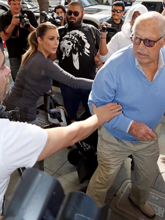  photo Kim_aKardashian_DFSDAW_005_zpsc0bef0eb.jpg