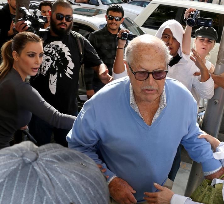  photo Kim_aKardashian_DFSDAW_006_zps12cee697.jpg