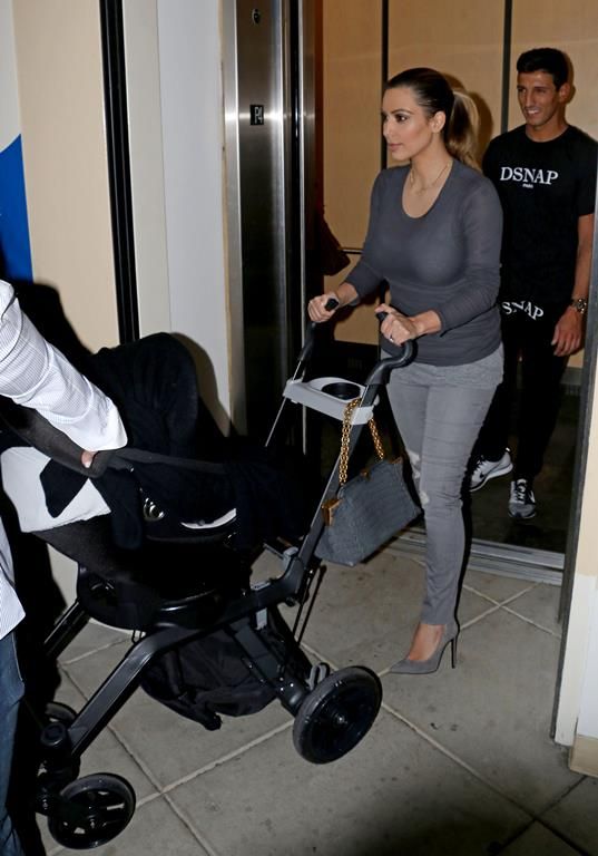  photo Kim_aKardashian_DFSDAW_012_zps2499685f.jpg