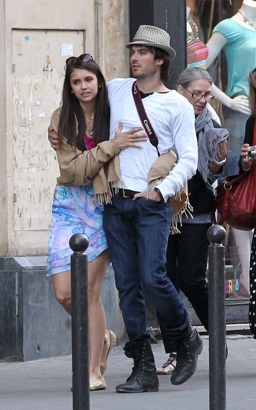 Парочка во Франции Photobucket