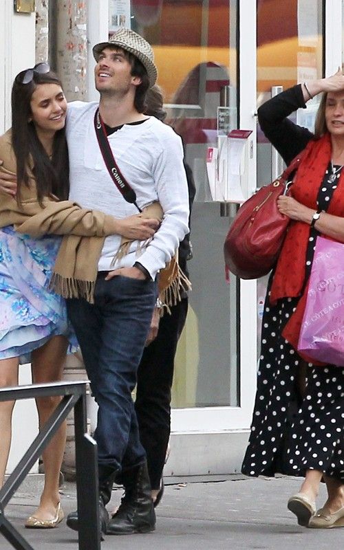 Парочка во Франции Photobucket