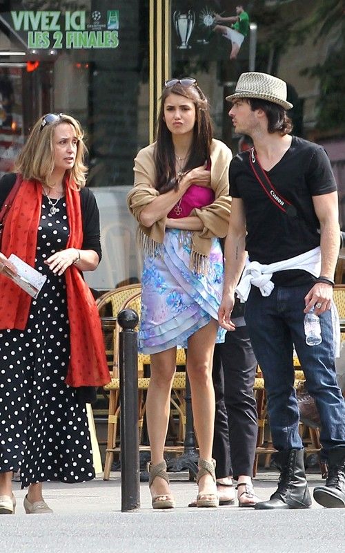 Парочка во Франции Photobucket