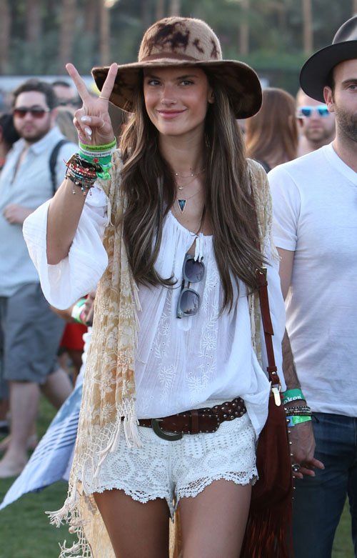 photo alessandra-ambrosio-041213-1_zpsdf28a465.jpg