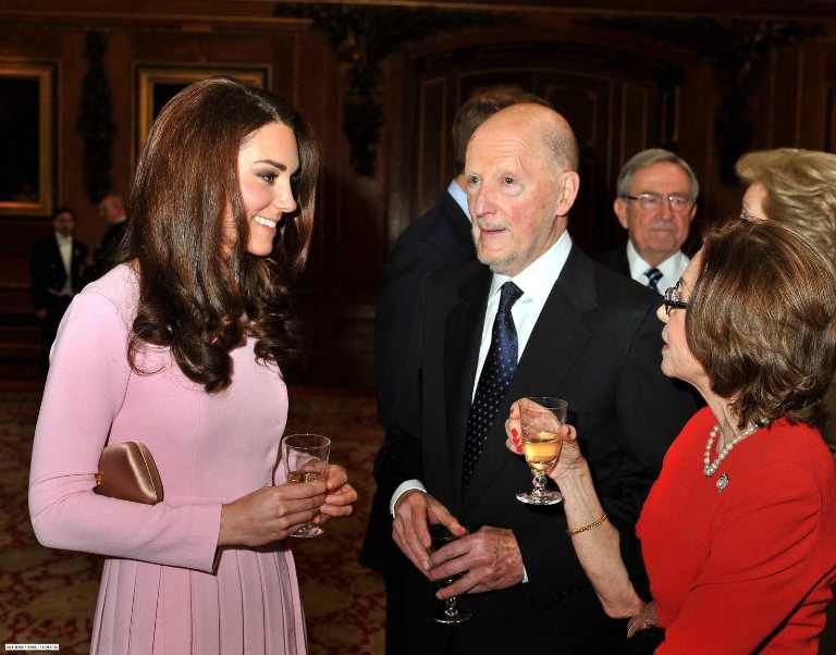 Кейт Миддлтон и принц Уильям на королевском приеме Photobucket
