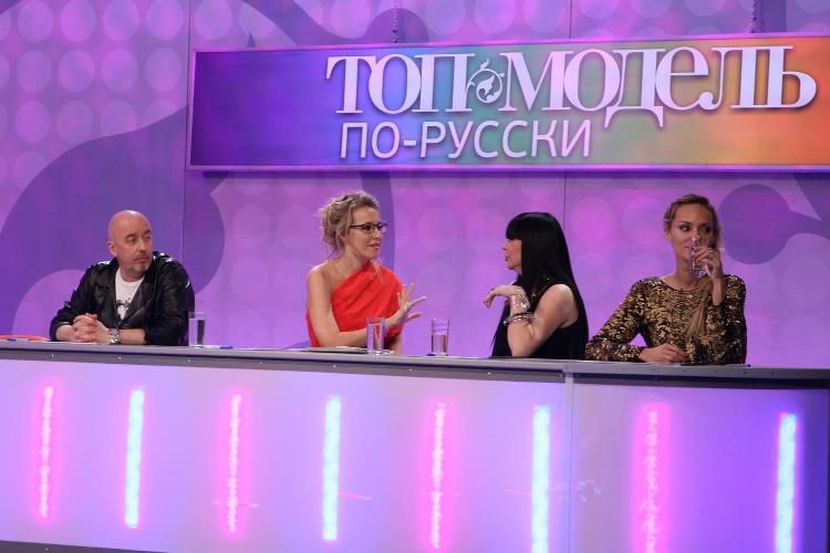 Съемки шоу про моделей Photobucket