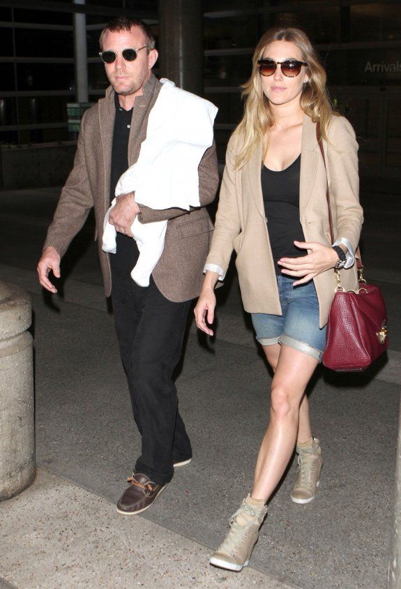 Семейка в LAX Photobucket