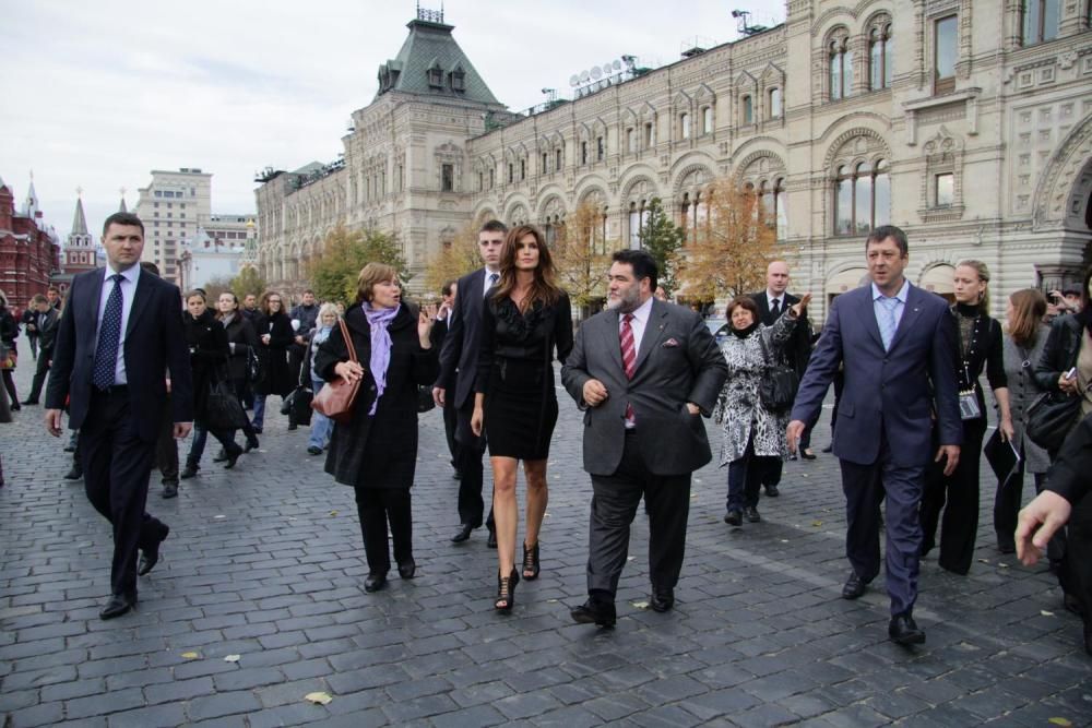 Синди Кроуфорд в Москве Photobucket