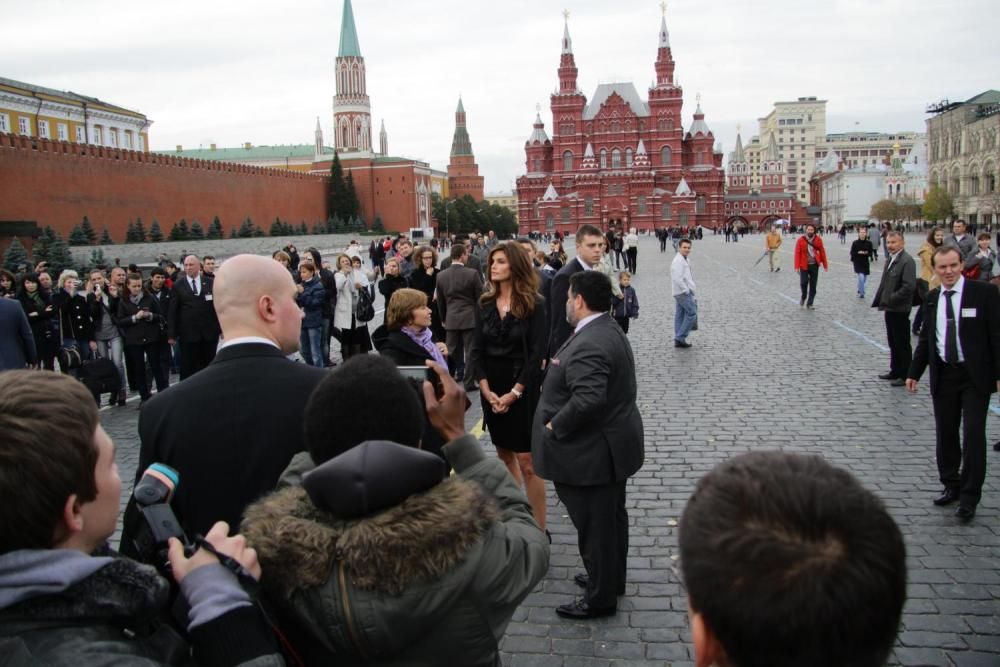 Синди Кроуфорд в Москве Photobucket