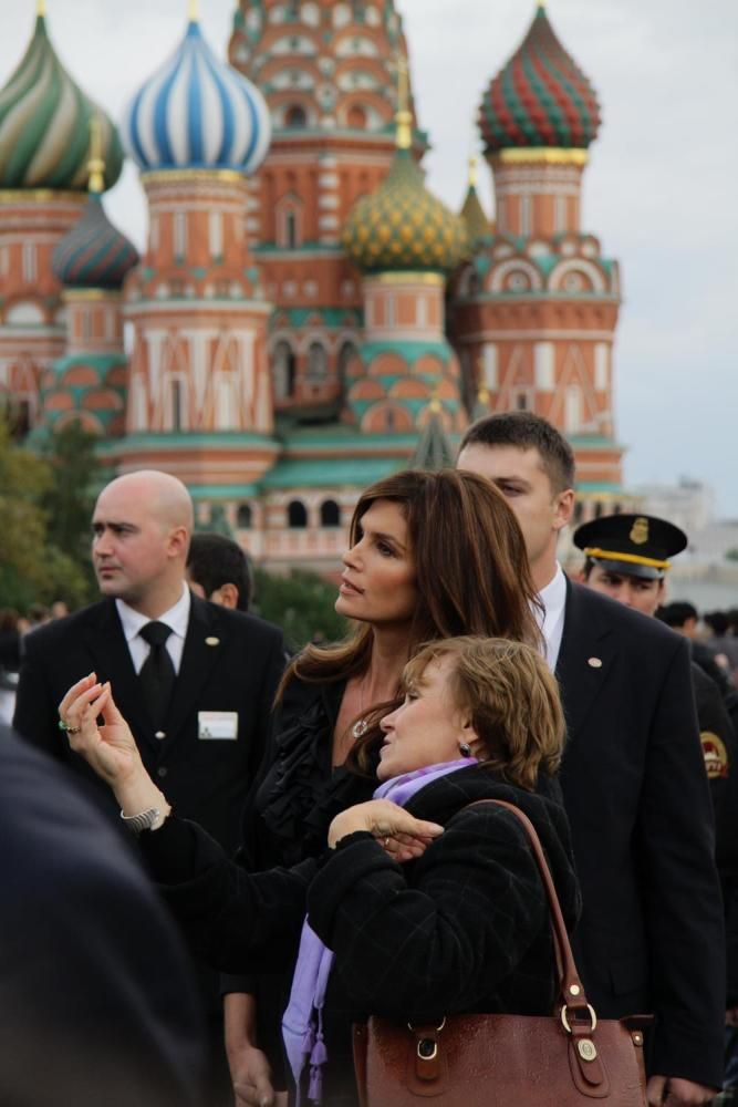 Синди Кроуфорд в Москве Photobucket