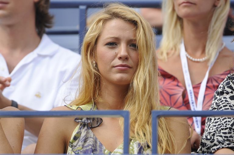 Сплетница следит за игрой Photobucket