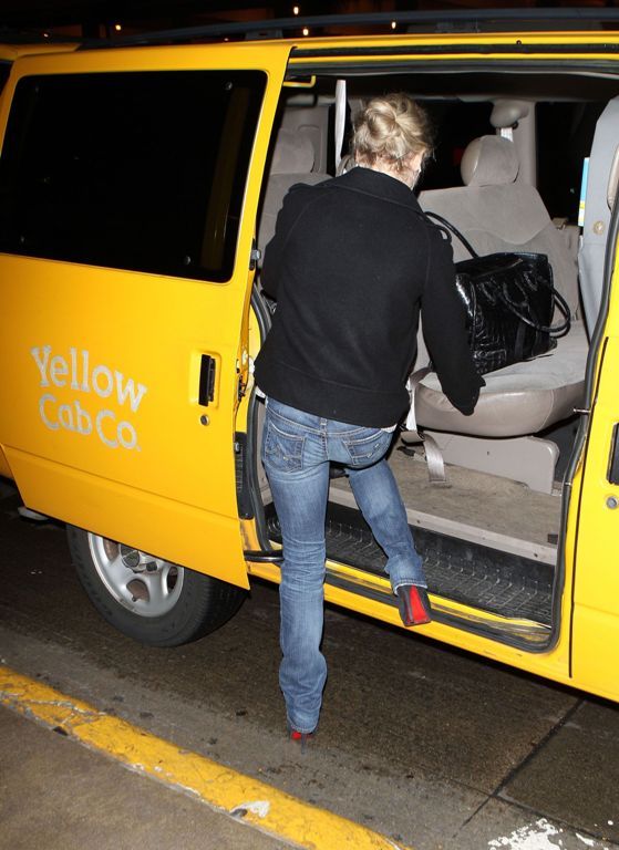 Рене в LAX Photobucket